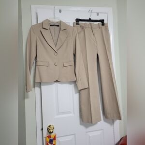 Aritzia Talula Babaton Pant Suit.  BEIGE. Blazer XS, Pant Size 2